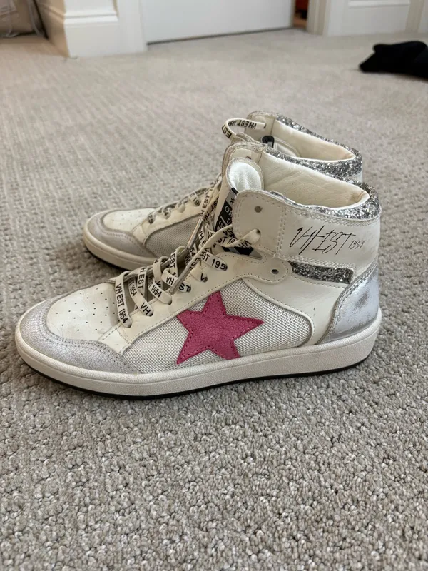 Vintage Havana sneakers size 8.5 - Image 2