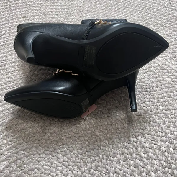 Juicy Couture Tommi Heeled boot Sz 6.5 - Image 5
