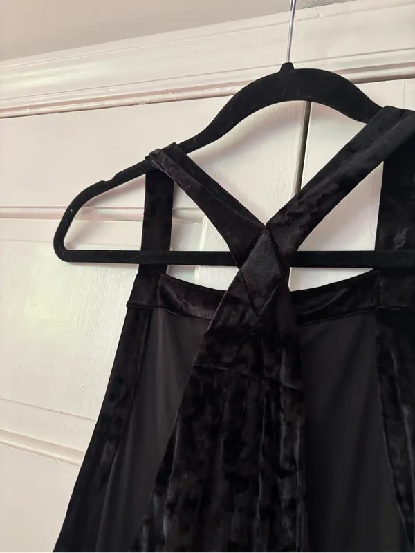 Urban Outfitters‎ Black Velvet Overall Jumpsuit Size Small Shapeless Overalls - Image 12