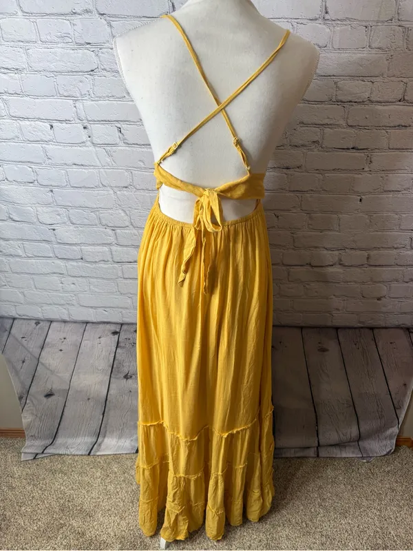 Windsor spring stunner Yellow Crochet Bodice Maxi Dress -medium - Image 9