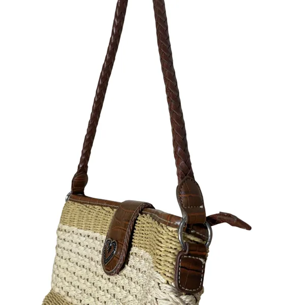 Vintage Coldwater Creek Woven Straw Shoulder Bag Brown Heart Medallion - Image 4