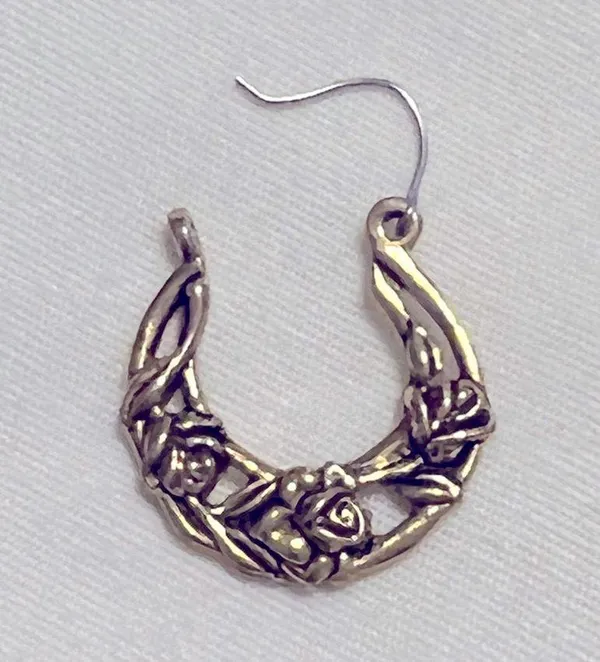 Vintage Pierced Gold Tone U Shape Hanging Earrings with Rose Design - Image 5