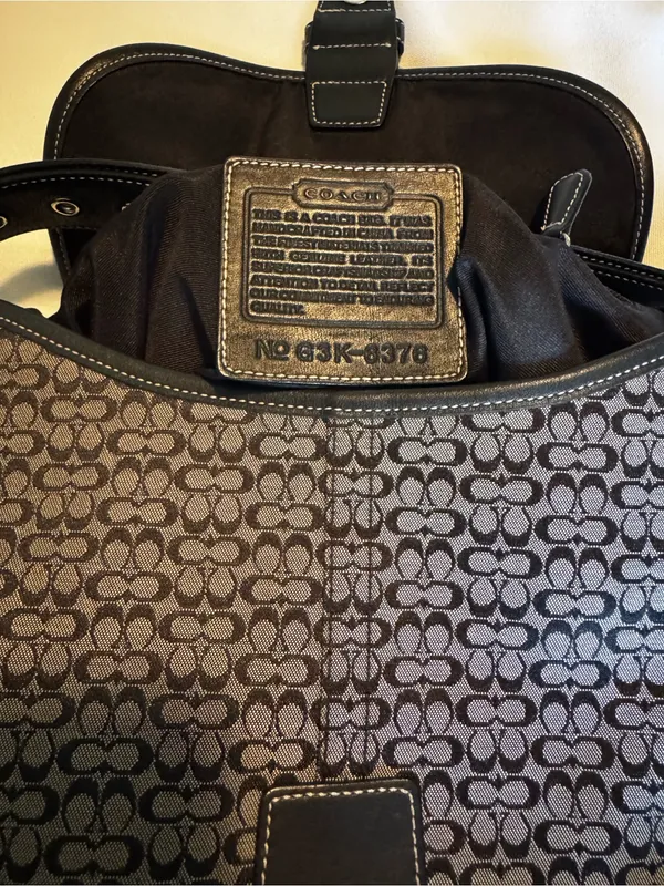 Coach Brown Vintage Signature Canvas Shoulder Bag with Dark Brown Leather Trim - Image 9