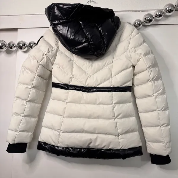 Aritzia Alpenhaus Everlong Lightweight Herringbone Quilted Puffer Jacket - Image 9