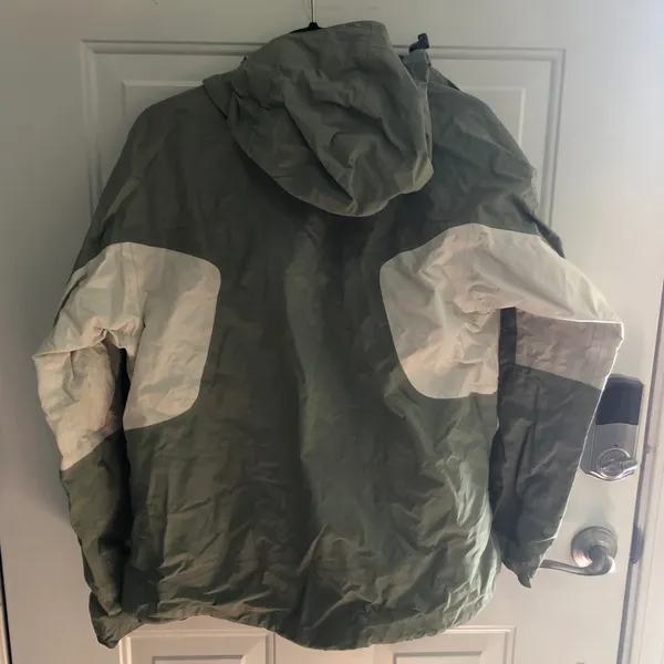 Women's North Face Waterproof‎ Shell - Image 2
