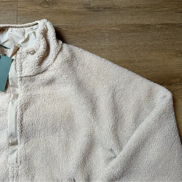 NWT Cozy Quarter Zip in Sand Tan Sherpa Fleece Size XS/S - Image 5