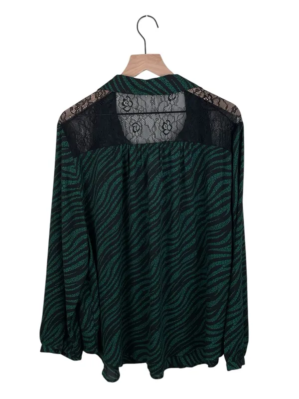 Torrid Georgette Lace Trim Drop Leopard Green Print Long Sleeve Blouse Size 3X - Image 4