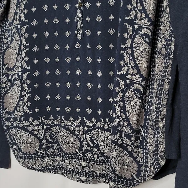 Lucky Brand long sleeve blue half button down boho paisley top size Medium - Image 2