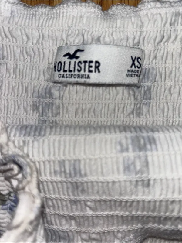Hollister Smocked White Floral Crop Tank Top with Ruffled Straps - Image 2