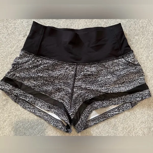 Lululemon Pace Perfect Short (3") Air Time White Black /Black 🍋 new without tags - Image 4