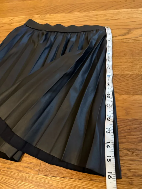 Zara Black Pleated Faux Leather Skirt size 11-12 - Image 4
