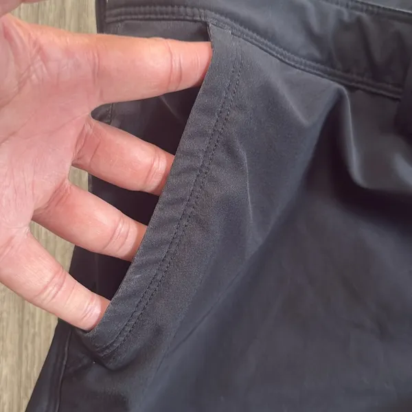 REI CoOp Black Cargo Pants 16 with Durable Fabric Adjustable lightweight - Image 5