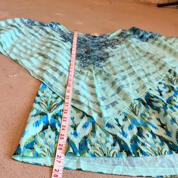 Elegant Blue and Green Striped Blouse - Image 3