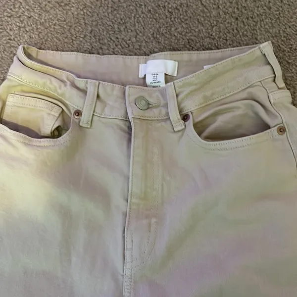 H & M Tan Jeans Size 4- imperfection on back as shown in picture - Image 2