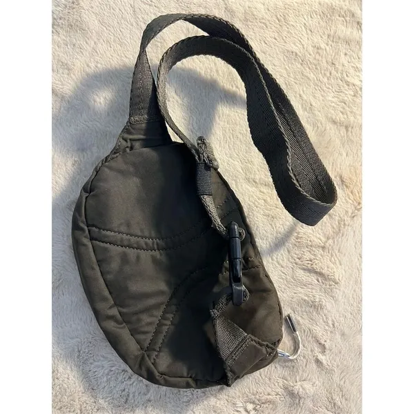 Vuori Unisex Hip Pack Waist Bag Army Green Adjustable Strap - Image 4