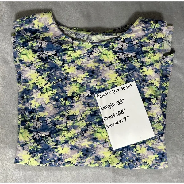 J. Jill NWOT Fit Progress Shirttail Pima Tee Multicolor Abstract Floral‎ Top - Image 4