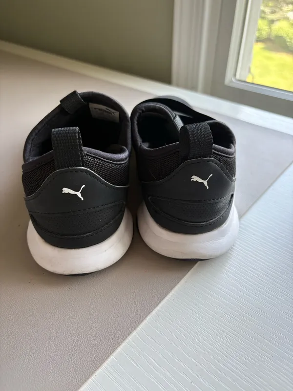 Puma Sneakers Women’s Black - Image 6