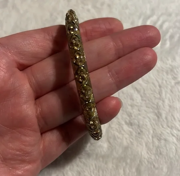 Beautiful Rhinestone Statement Bracelet Bangle Gold - Image 4