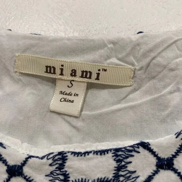 Miami Blue White Embroidered Sleeveless Tank Top Women’s Small - Image 3