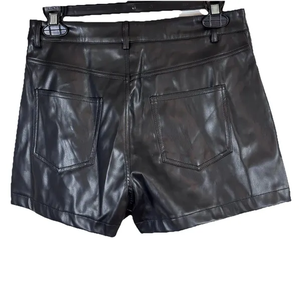 AKIRA Black PU Leather Mini Shorts Women’s Medium High Rise Y2K Clubwear Moto - Image 11