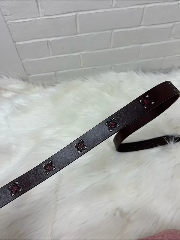 Vintage Leather Embossed Boho Belt Size L - Image 9