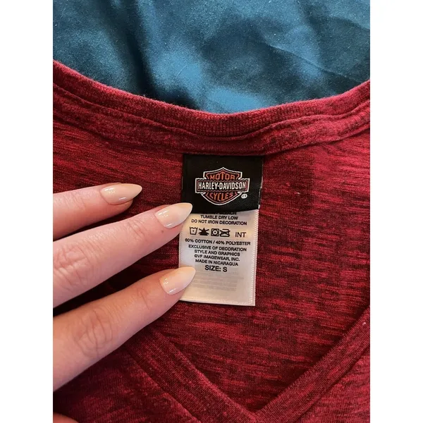Womens Red Harley Davidson T-Shirt Des Moines, Iowa Size Small Distressed - Image 5