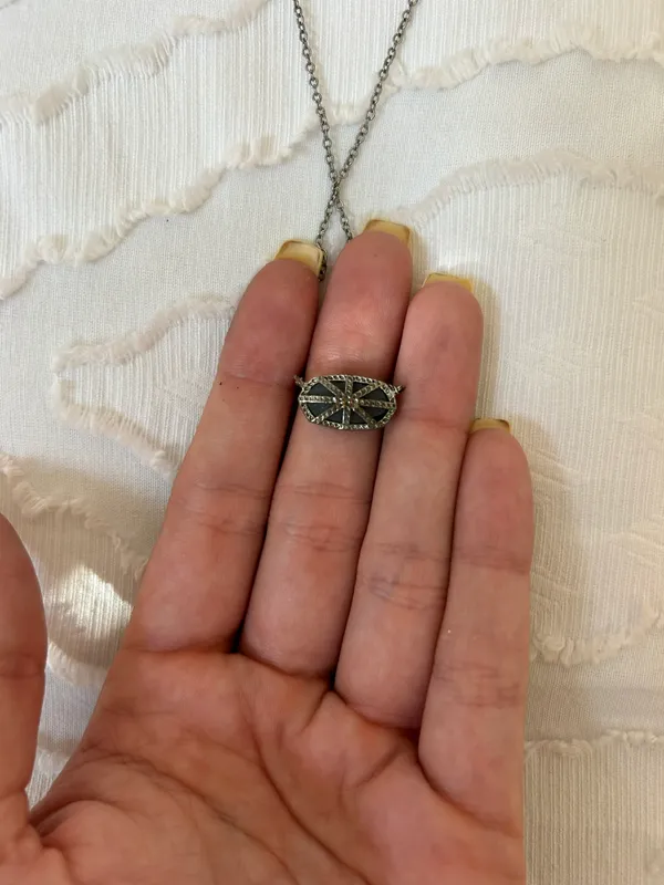 Kendra Scott Necklace - Image 2