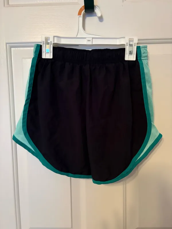 Nike Dri-Fit shorts - Image 2