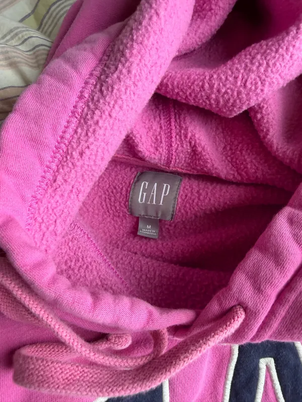 Gap Hoodie  - Image 2