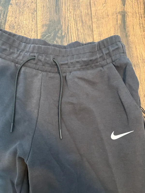 Grey Nike sweatpants - Image 2