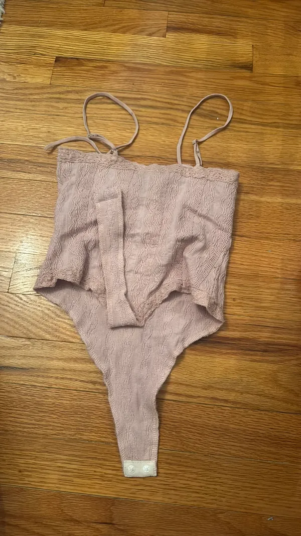 Light Pink Edikted Bodysuit - Image 3