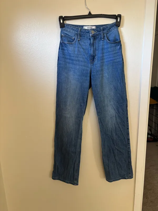 Hollister High-Rise Dad Jeans - Image 4