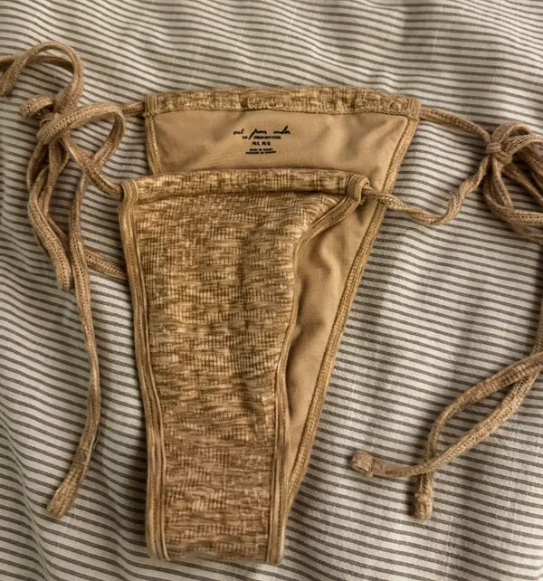 Bikini - Image 2