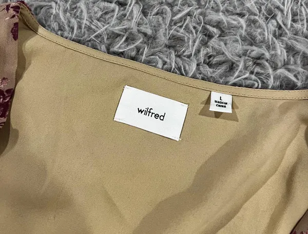 Aritzia Wilfred Top - Image 3