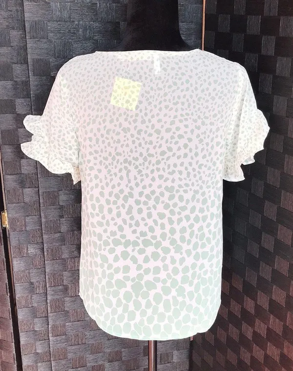 Available by Angela Fashion Ivory Green Ruffle Sleeve Top - Image 3