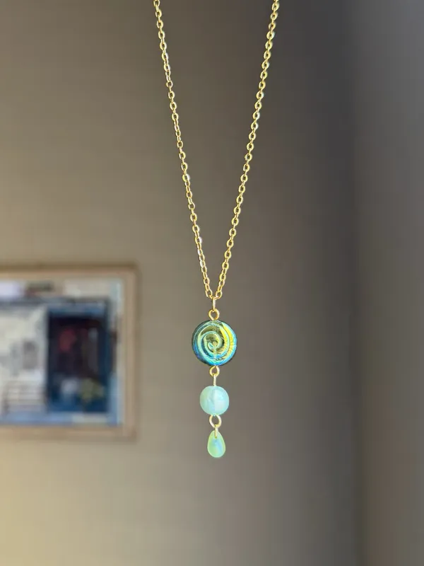 Handmade Czech glass teardrop & swirl gold tone stainless necklace🍃🌀 - Image 3