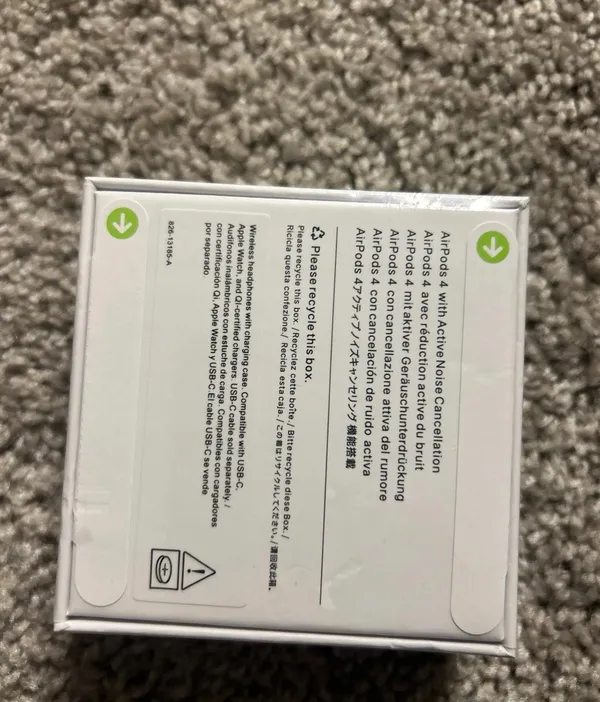 AirPods Apple 4nd generation Silver - Image 2