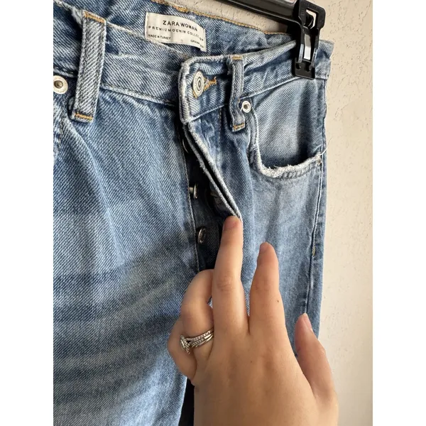 Zara Light Wash Blue Denim Distressed Flare Leg Jeans Women’s 2 Casual - Image 3