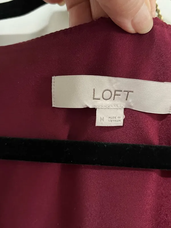 LOFT Flowy Chiffon Midi Dress Maroon Floral Ruffle cap Sleeve Sz M Fem Romantic - Image 5