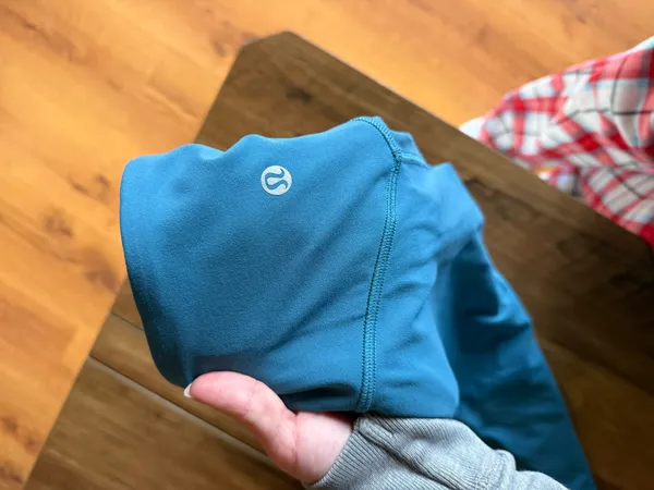 Lululemon Align Joggers 28" - Image 2