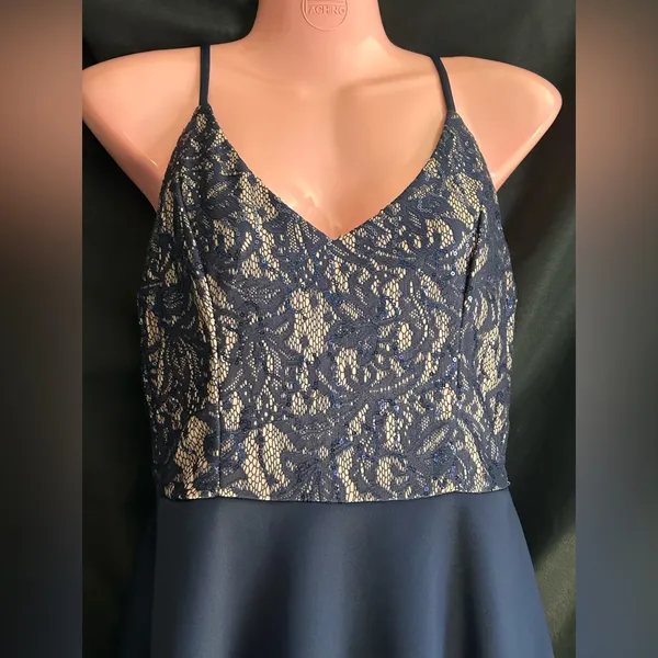 Windsor Juniors Navy Lace & Sequin Bodice Flared Cocktail Party Prom Dress SZ 9 - Image 2