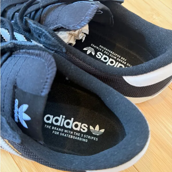 Adidas Nora Sneakers Lace Up Skateboarding Black White Mens 8 Women 9 New in Box - Image 6