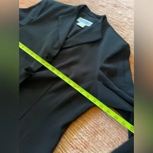 Free with purchase 🛍️Vintage “Jessica Howard “black jacket - Image 6