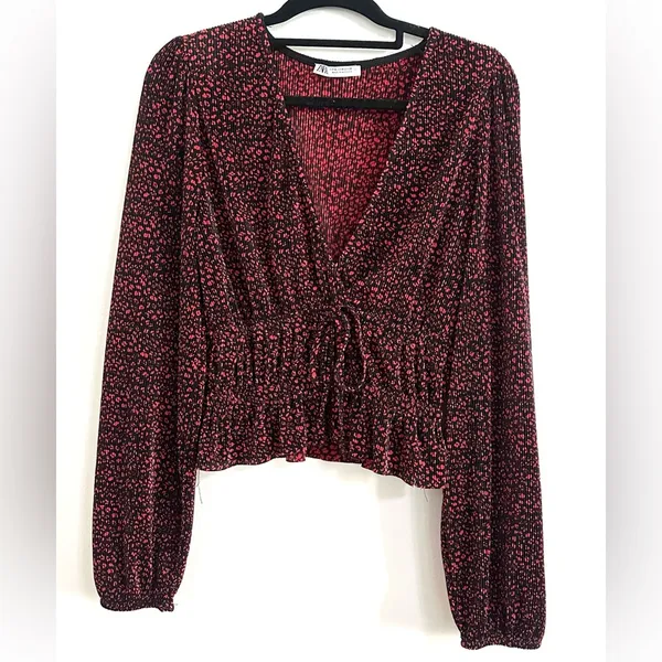 Zara Accordion Patterned Crop Blouse Medium - Image 3