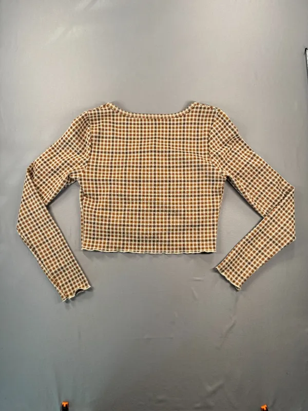 Altar'd State Brown and White Houndstooth Long Sleeve Button-Up Crop Top Medium - Image 6