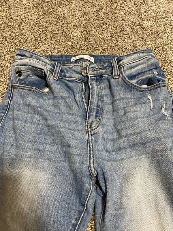 KanCan Blue Skinny Jeans with Distressed Details - Image 6