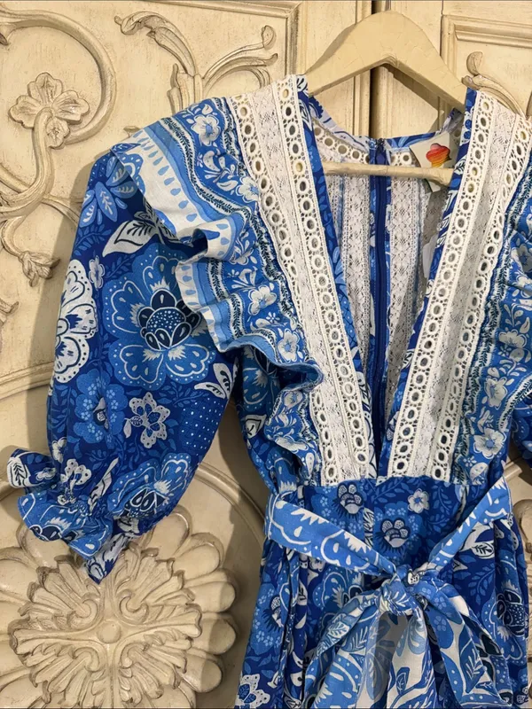 FARM Rio Full of Flowers Blue Floral Lace Jumpsuit Small Flaw Vacay Boho S-S - Image 5