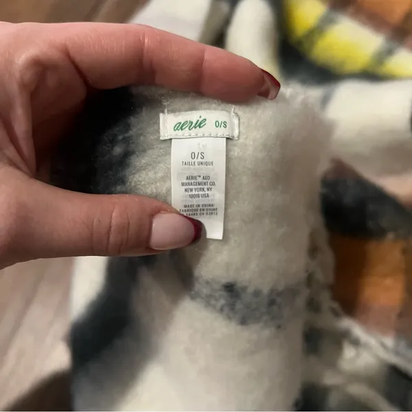 Aerie plaid blanket scarf - Image 2
