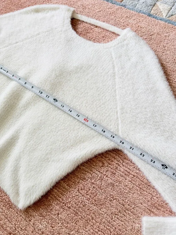 American Eagle Soft Fuzzy Sweater Cream Long Sleeve Twist Back Pullover Size S - Image 3
