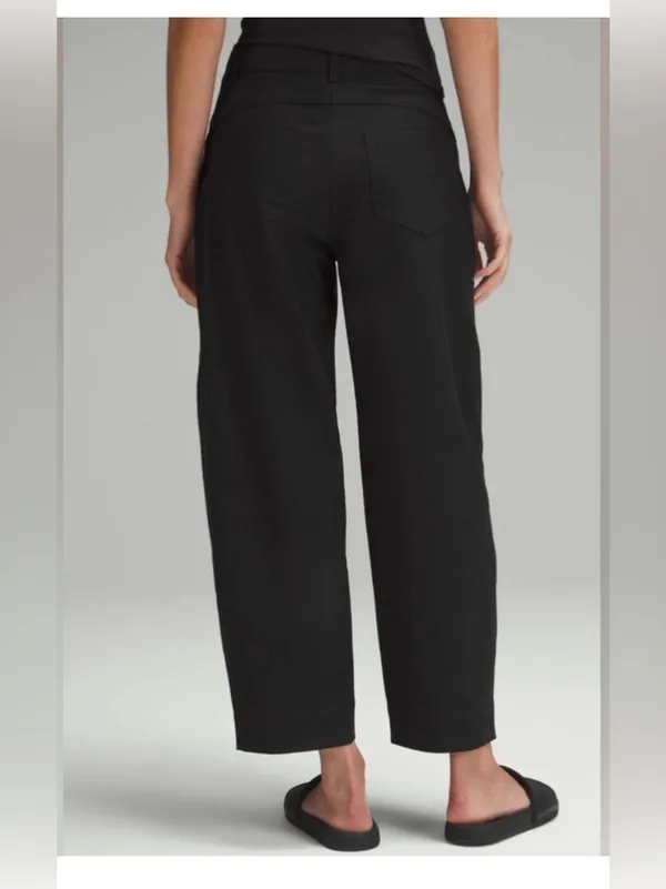 Lululemon City Sleek Barrel Leg Pant Sz 24 in‎ Black Utilitech - Image 2